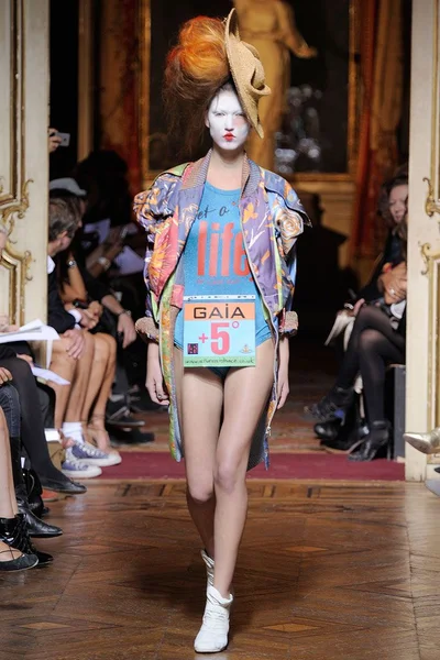 Look 5